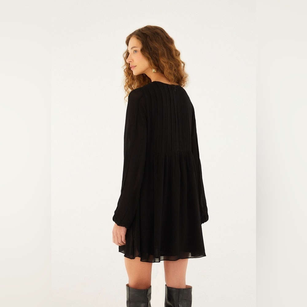 Farm Rio: Black Shell Mini Dress - Picture 2 of 9